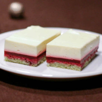 Schüss pistache, framboos en citroen IMG 022111