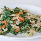 Pasta salad with salmon en spinach IMG 1970