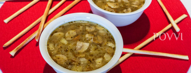 Šampiňónová polievka so zeleninou DSC01230