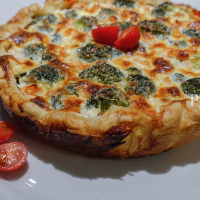 Quiche s brokolicou a lososom DSC03658