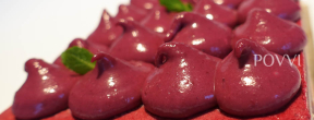 White chocolate & Black currant ganache ® DSC06889
