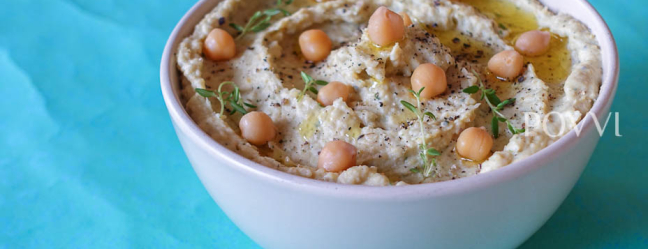 Humus van kikkererwten, sesam en tijm DSC09375 1